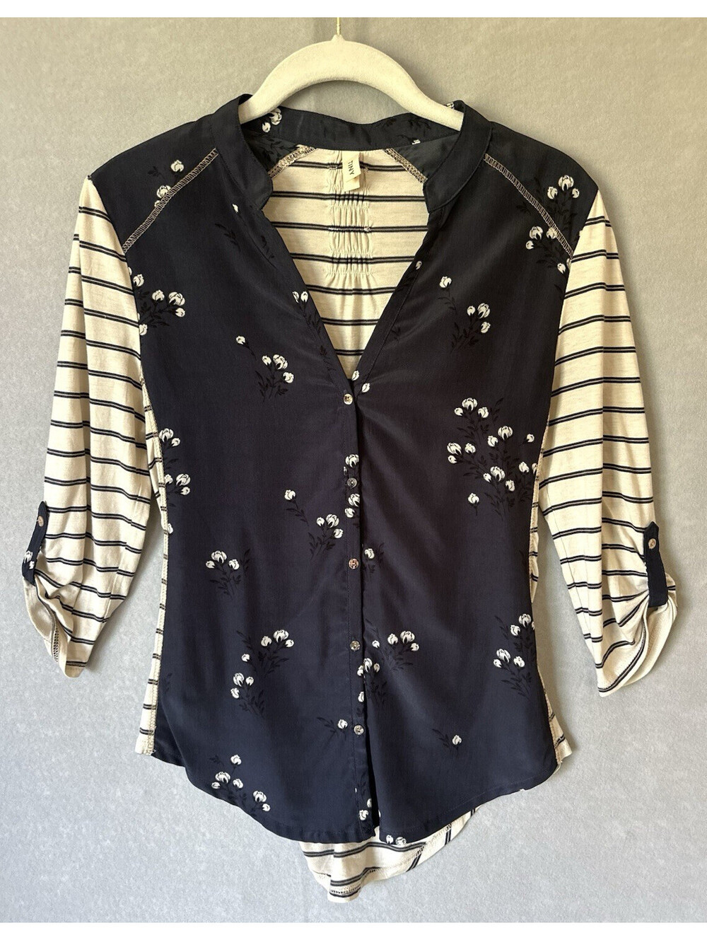 TINY Anthropologie Ivory Navy Blue Mixed Fabric Silk Blend Boho Blouse Small XS